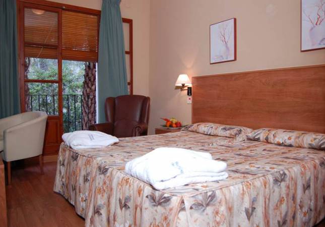 Las mejores habitaciones en Balneario de Archena Hotel León. El entorno más romántico con nuestra oferta en Murcia